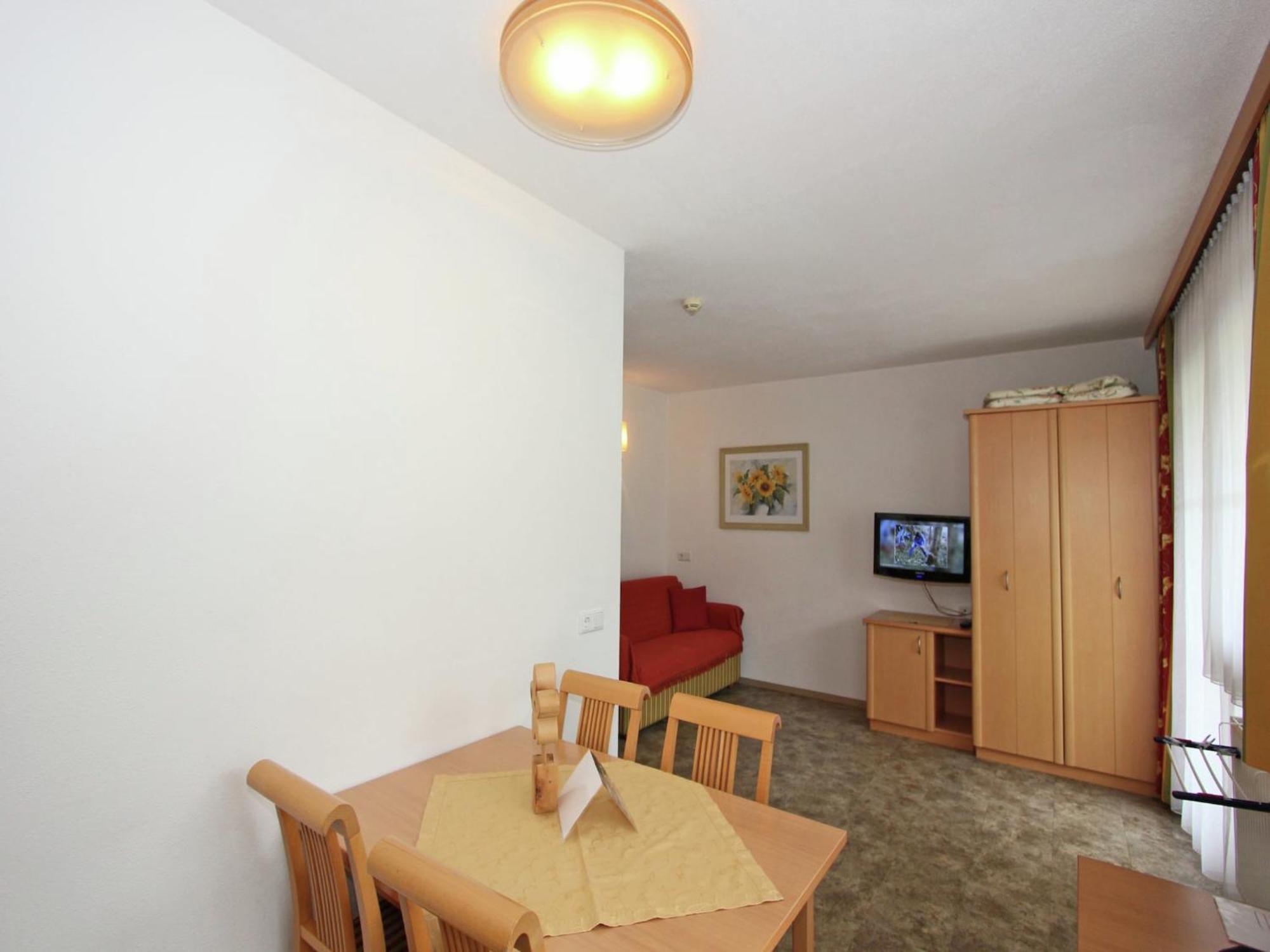 Attractive Holiday Home In Kaltenbach On The Ski Slope 스텀 외부 사진