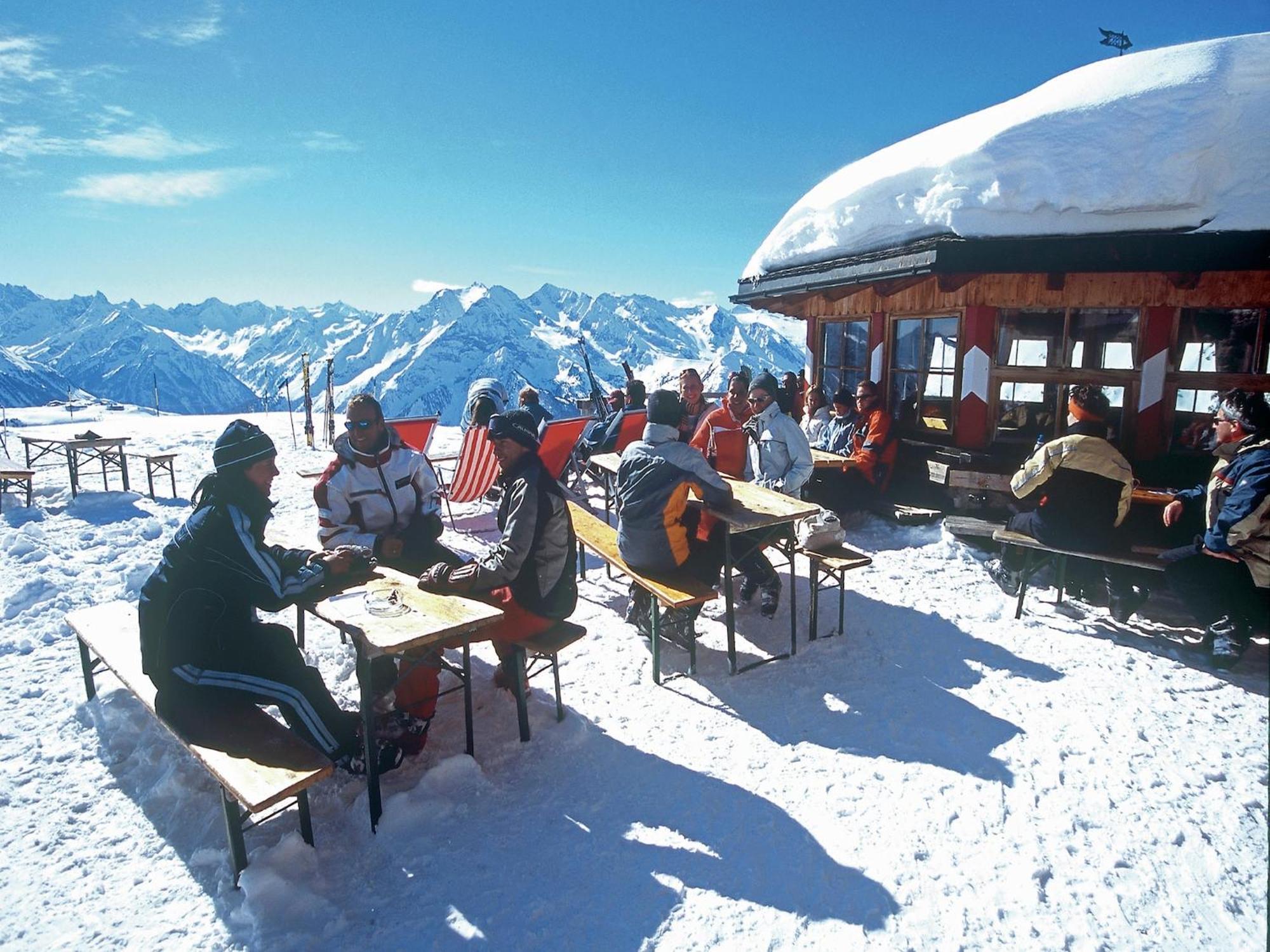 Attractive Holiday Home In Kaltenbach On The Ski Slope 스텀 외부 사진