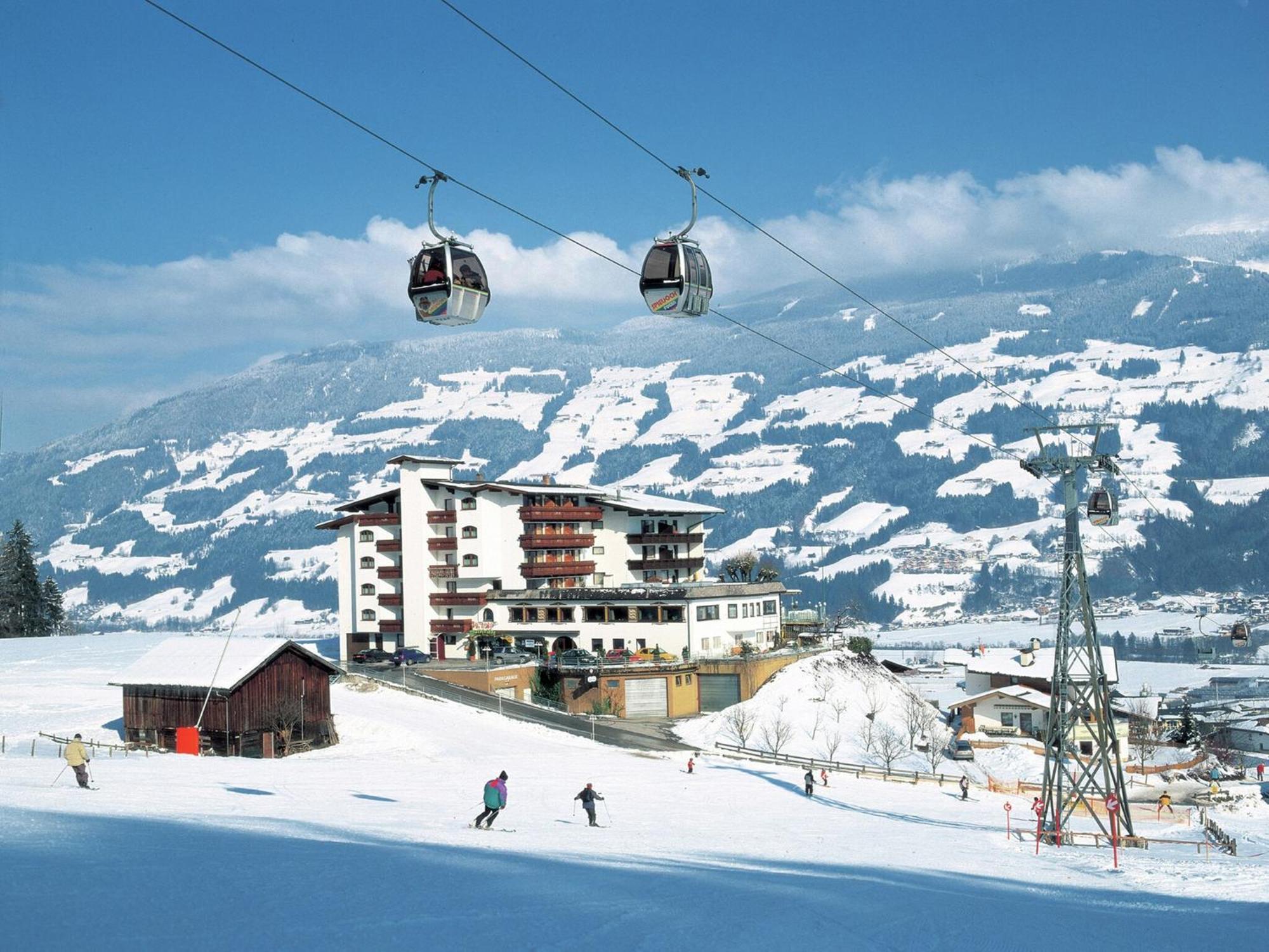 Attractive Holiday Home In Kaltenbach On The Ski Slope 스텀 외부 사진