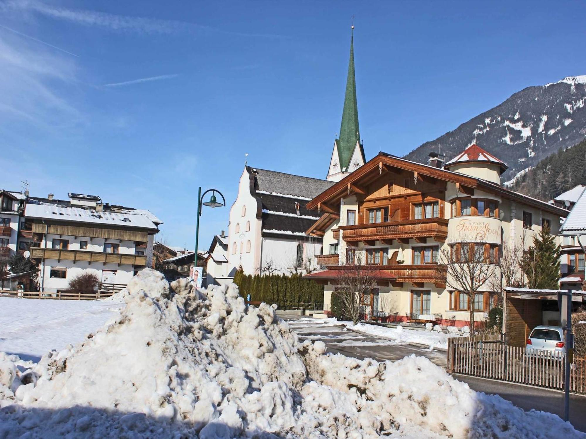 Attractive Holiday Home In Kaltenbach On The Ski Slope 스텀 외부 사진